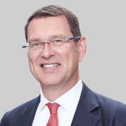 Jens Raschke, Global Leader Chemicals, Life Sciences & Resources at BearingPoint